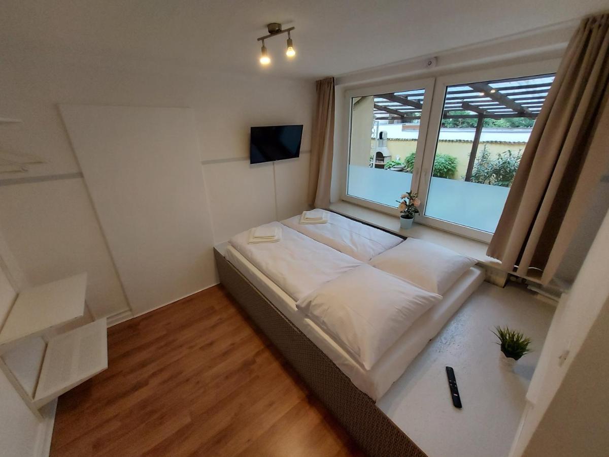 Overnight Apartment Cologne Exterior photo